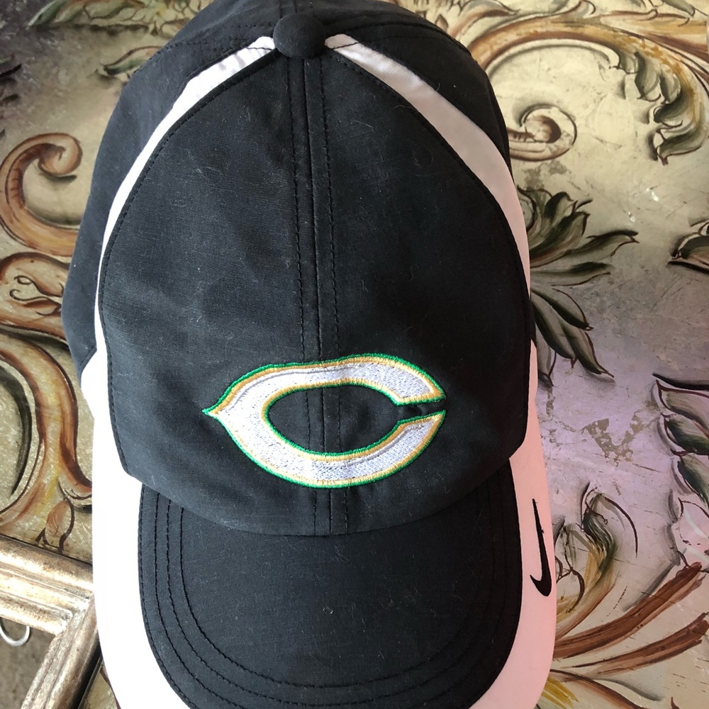 Women’s Nike Base Ball Hat Adjustable NEW